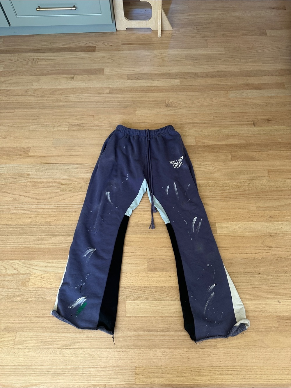 Gallery Dept men’s sweat pants xl navy blue flared paint splatter
